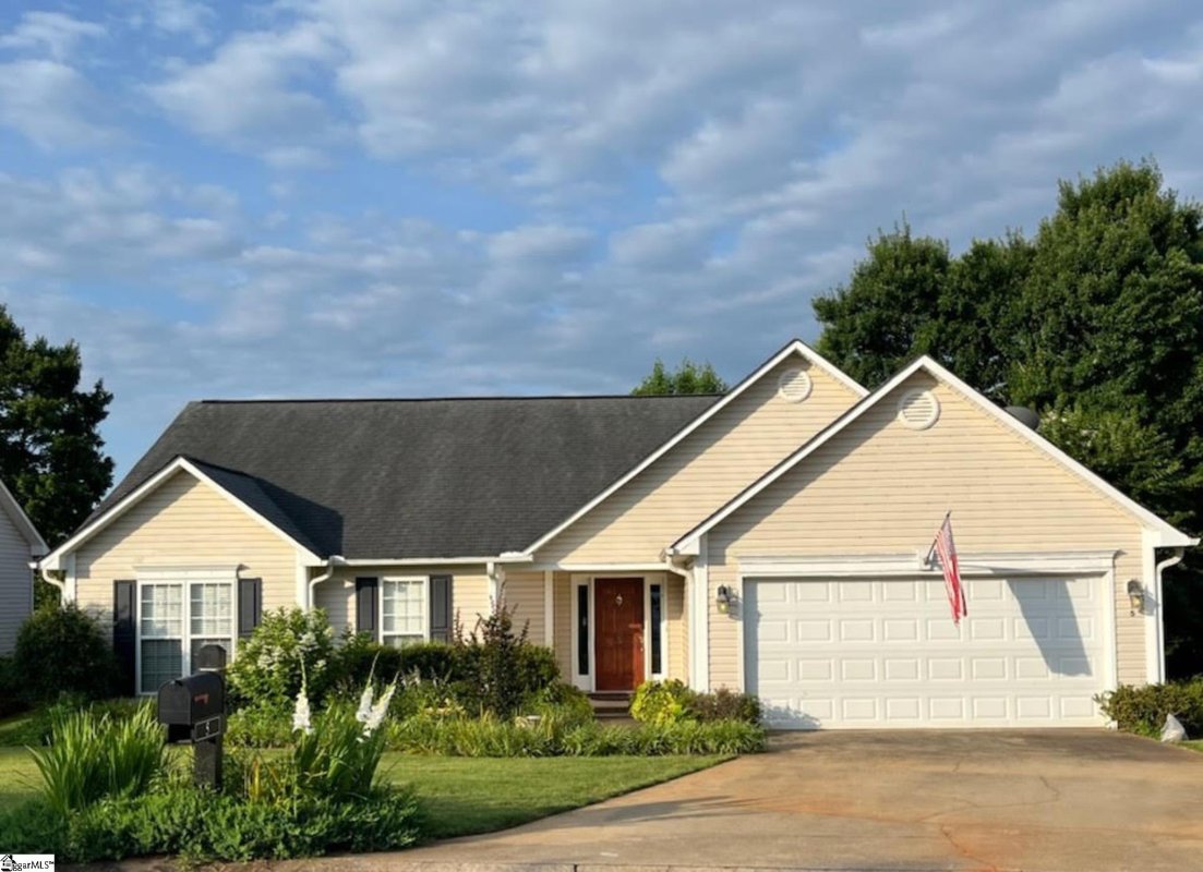 5 Whirlaway Court