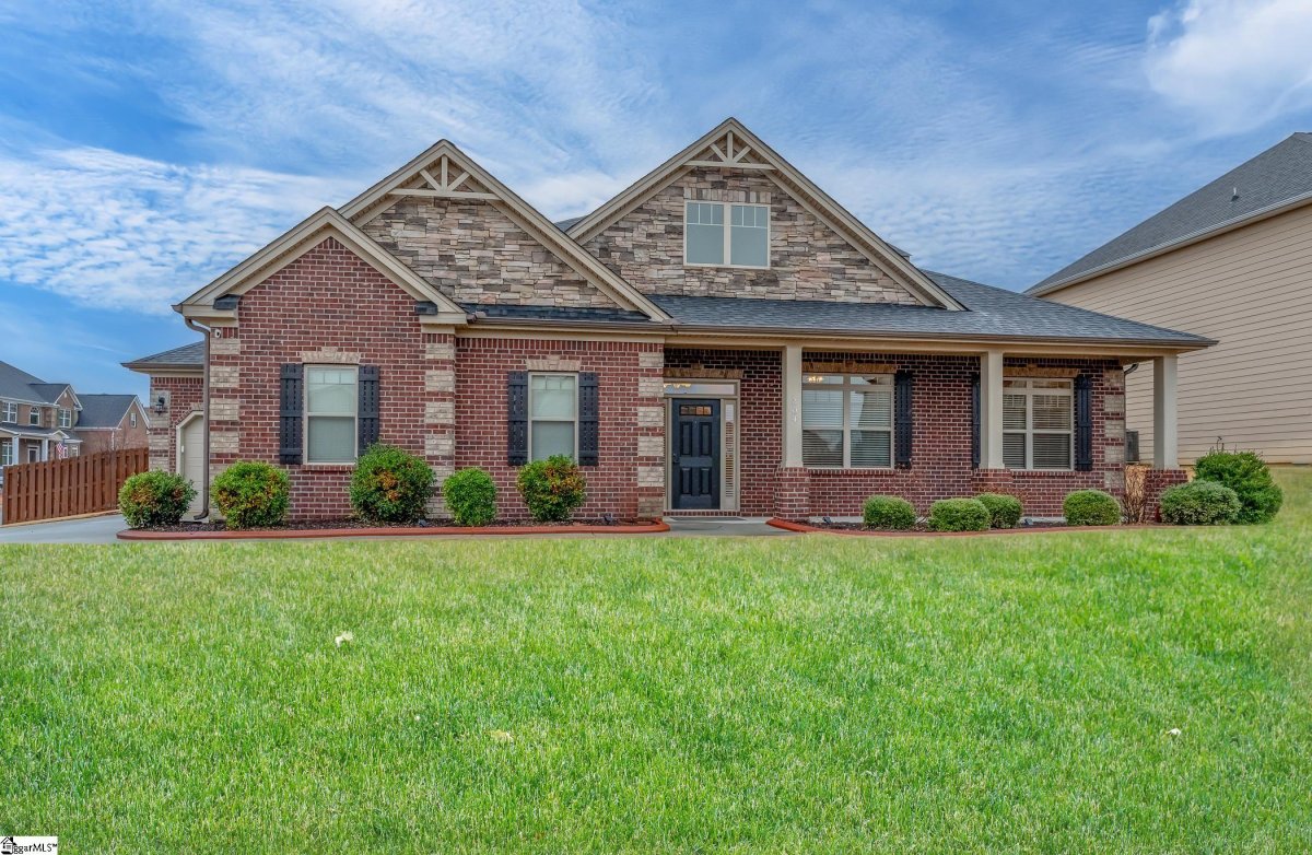 204 Foxhill Drive