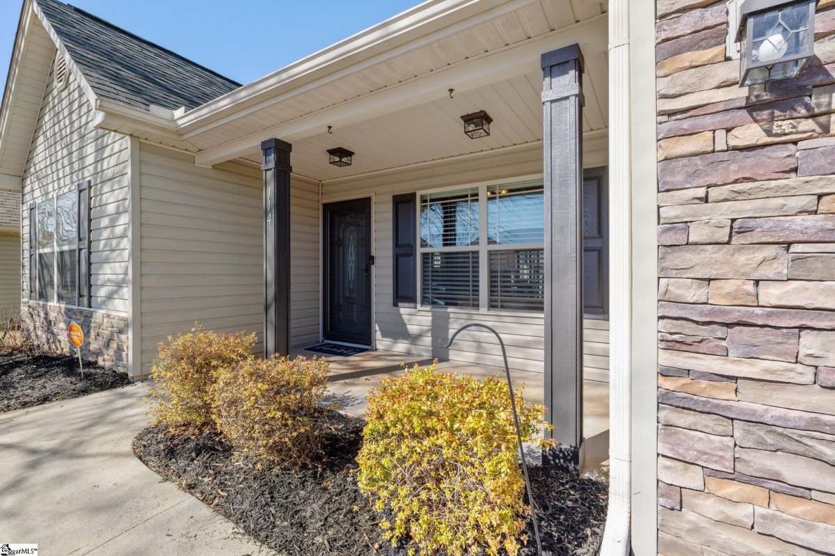 114 Wynbrook Way