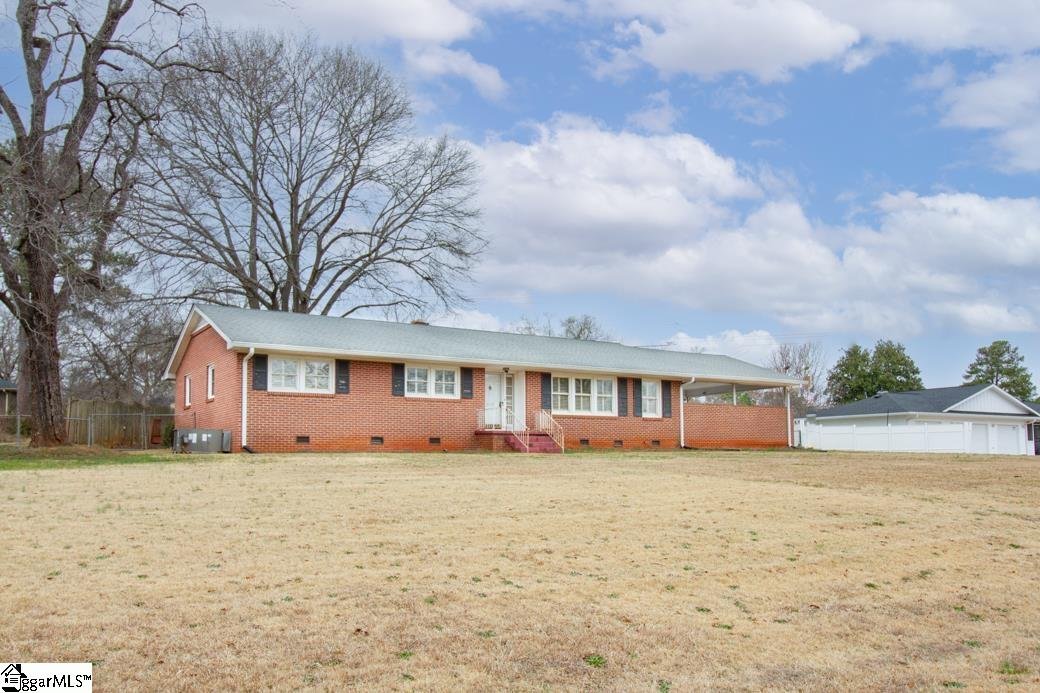 2025 Sheldon Drive