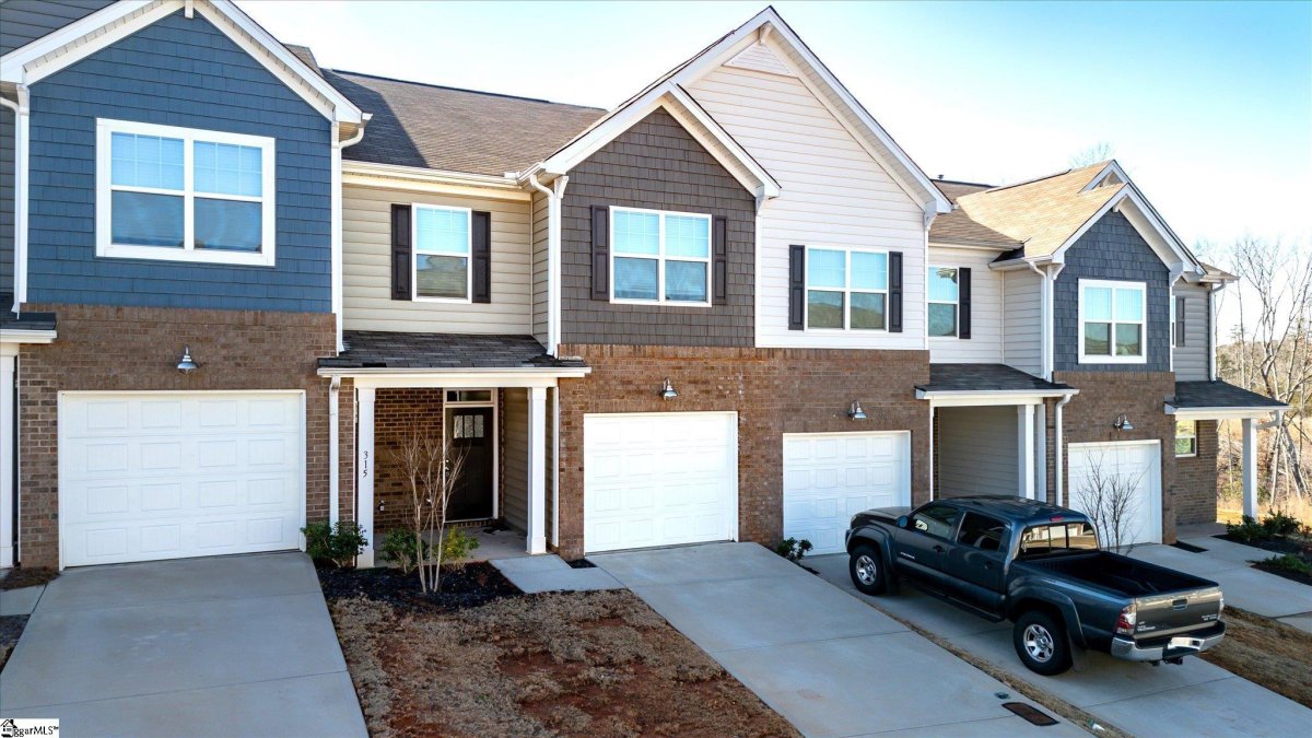 315 E Compass Way
