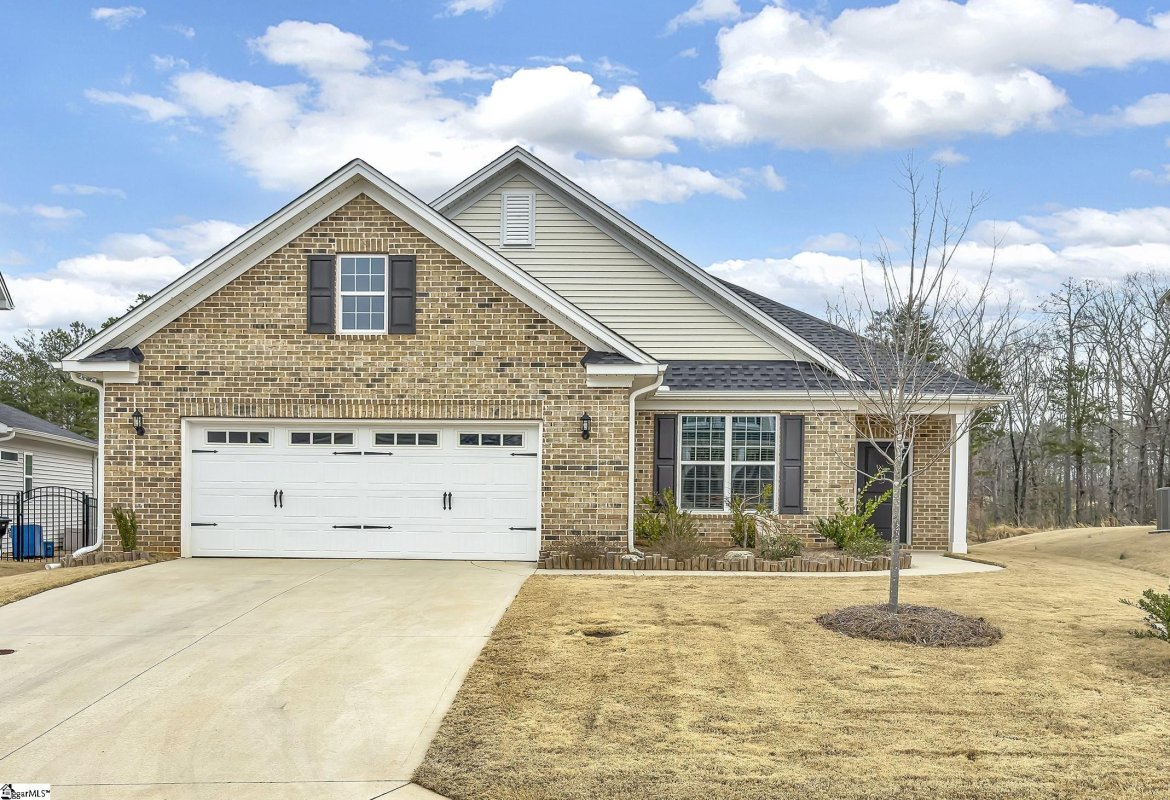 110 Woodcross Drive