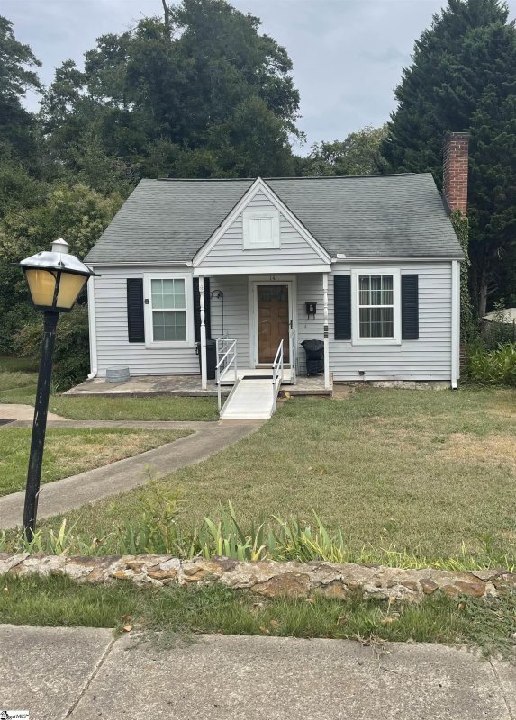 14 Hawthorne Lane