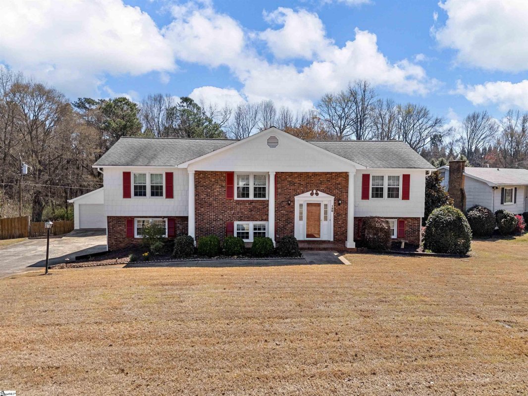 128 Hendrix Drive