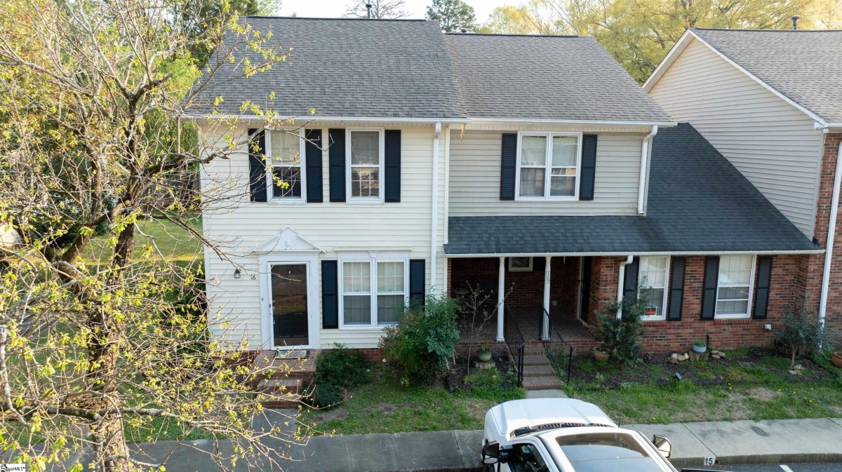 16 Somersett Drive