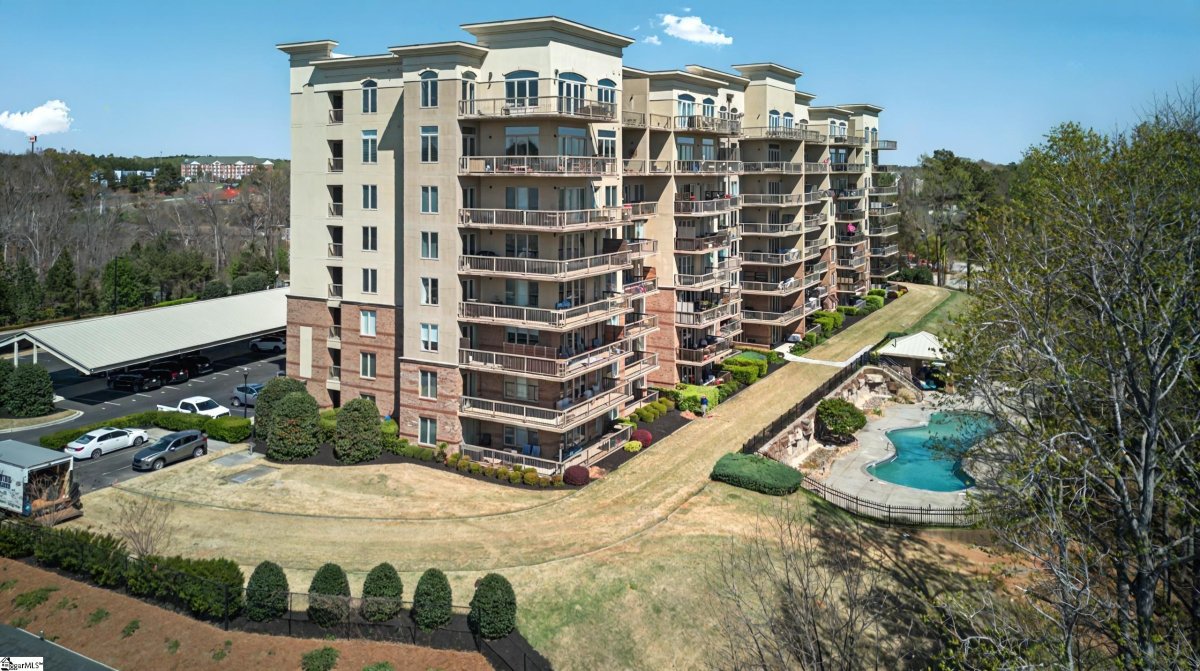 805 Watermarke Lane