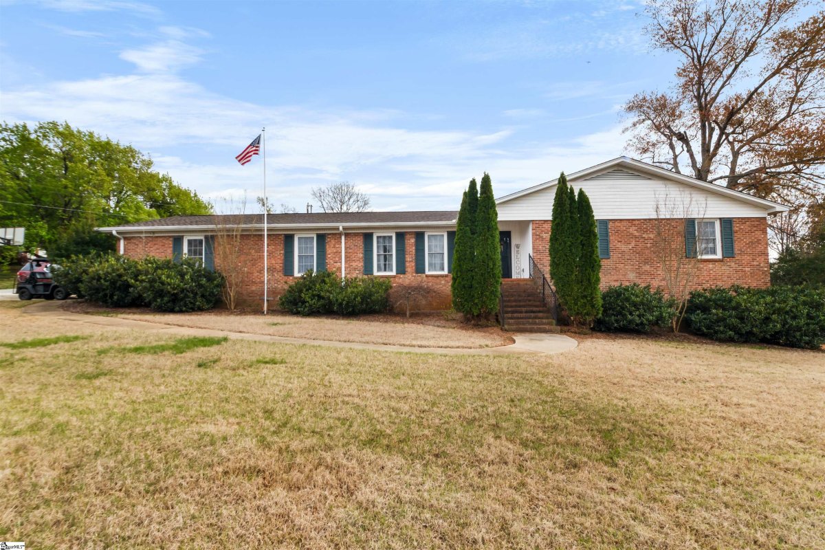 104 Autumn Hill Road