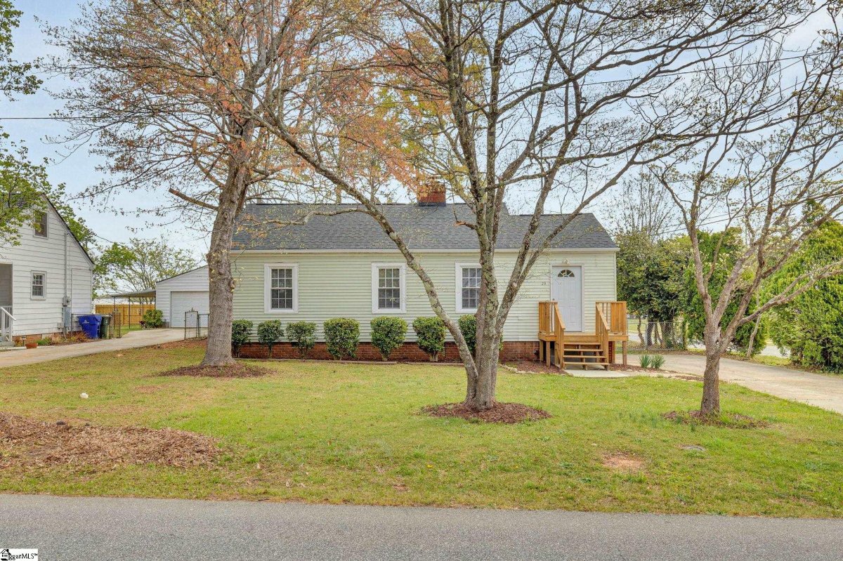 29 Fore Avenue