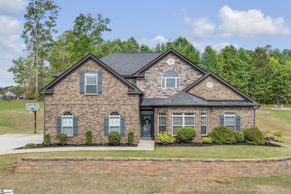 114 James Lake Way