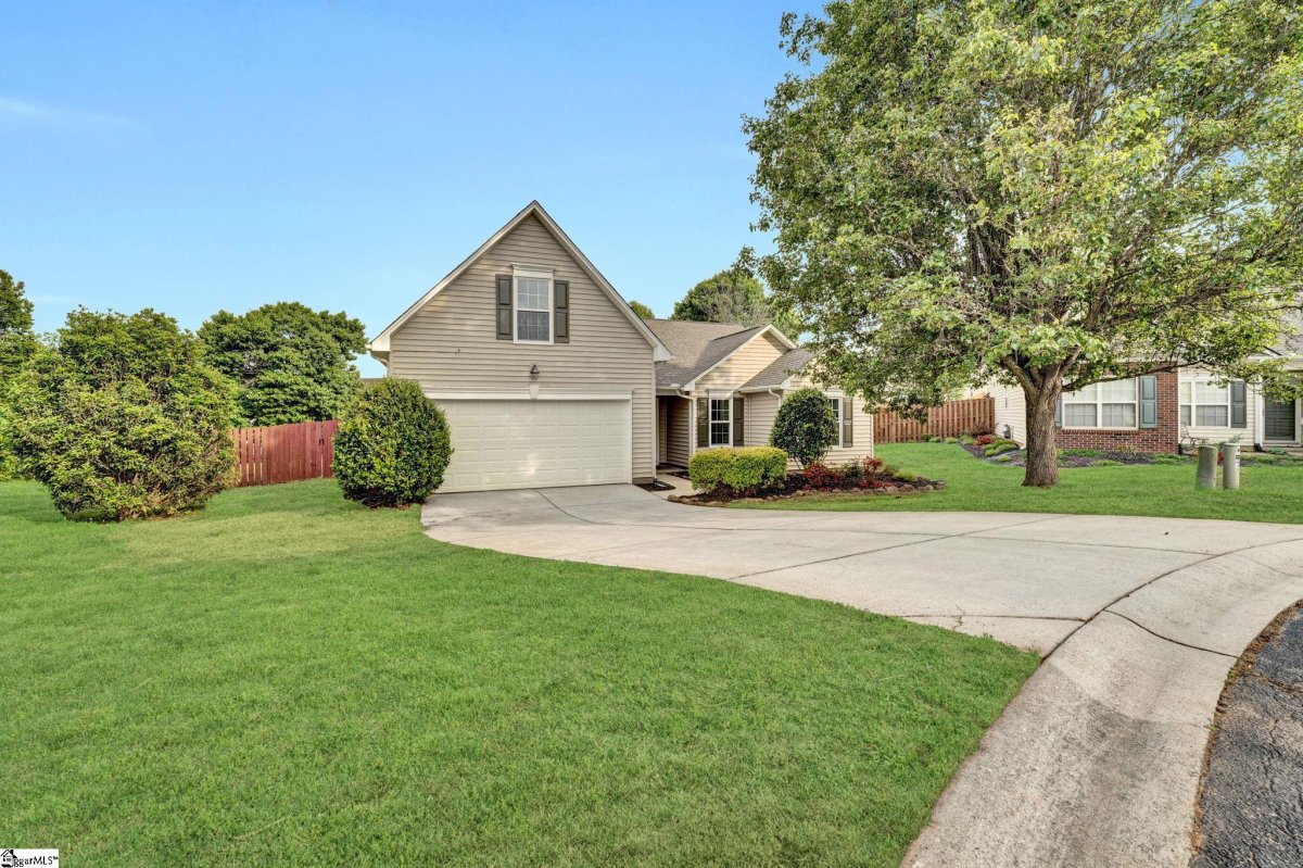 953 Breezewood Court