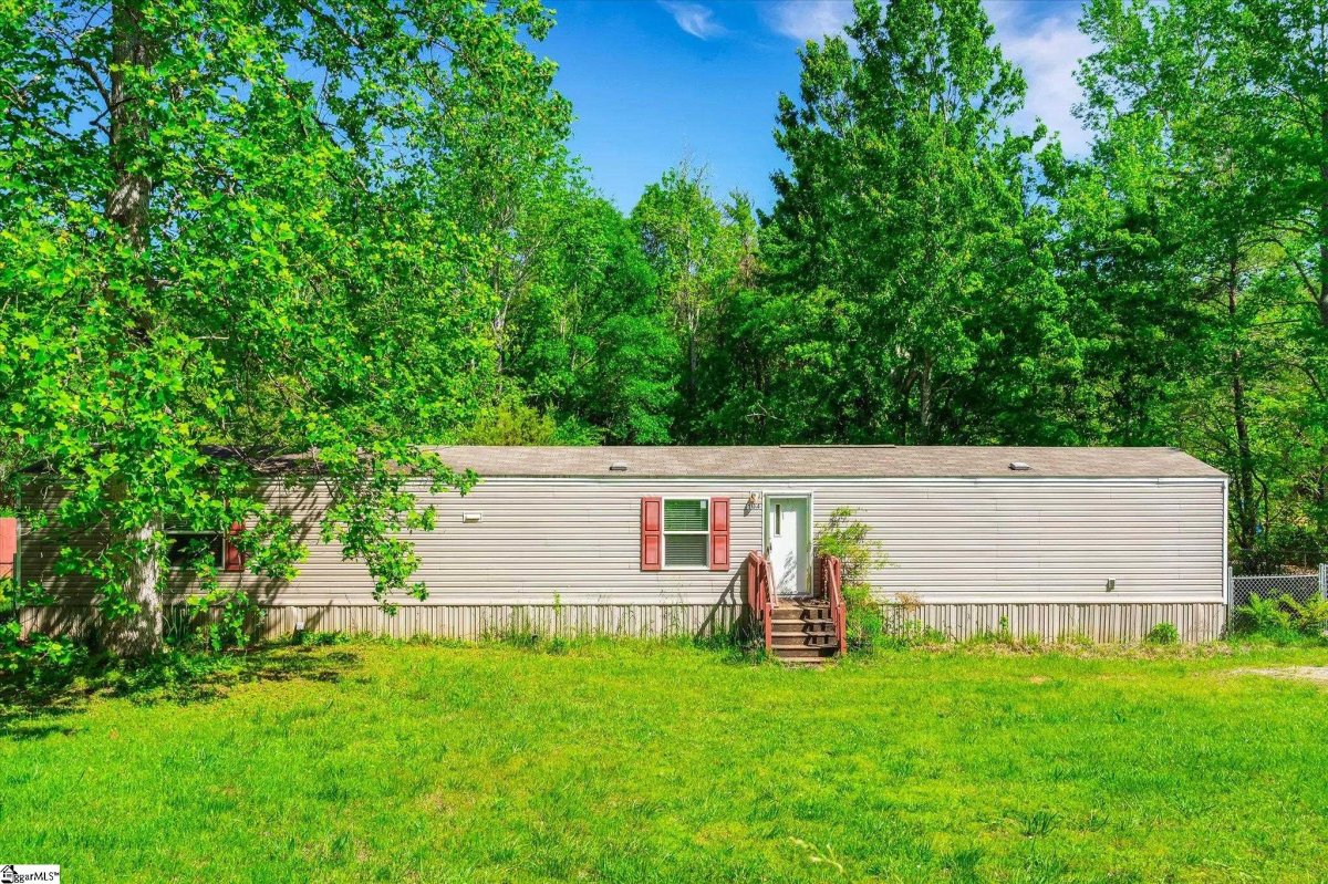 104 Sunny Lane
