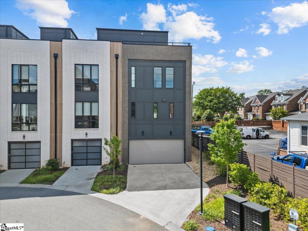 102 Noma Terrace Way