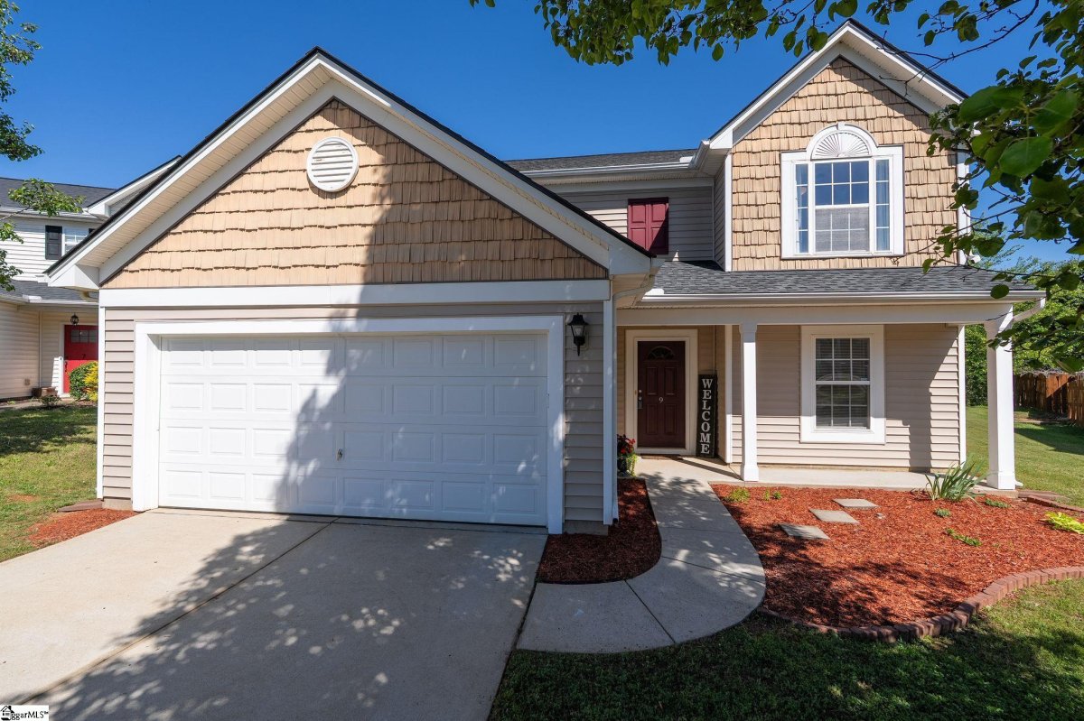 9 Hollow Tree Way