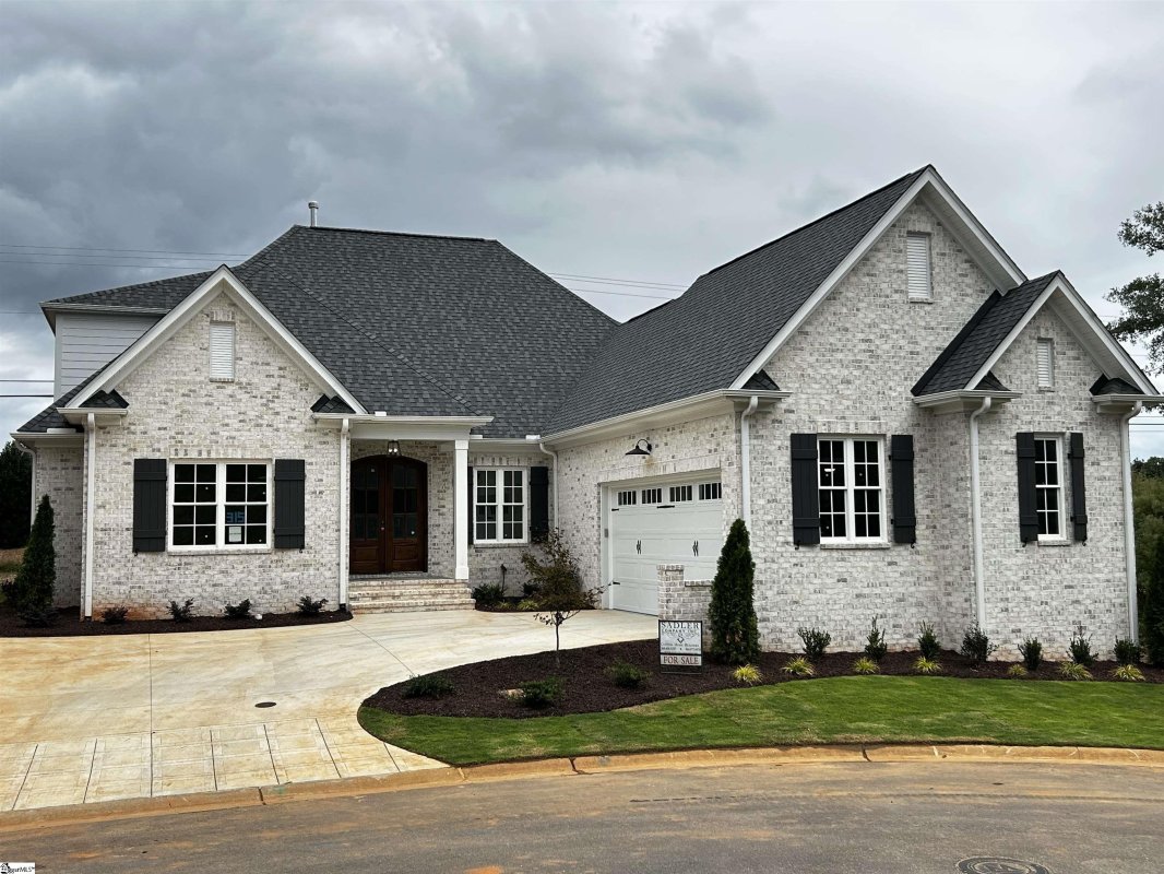 315 Tanoak Court