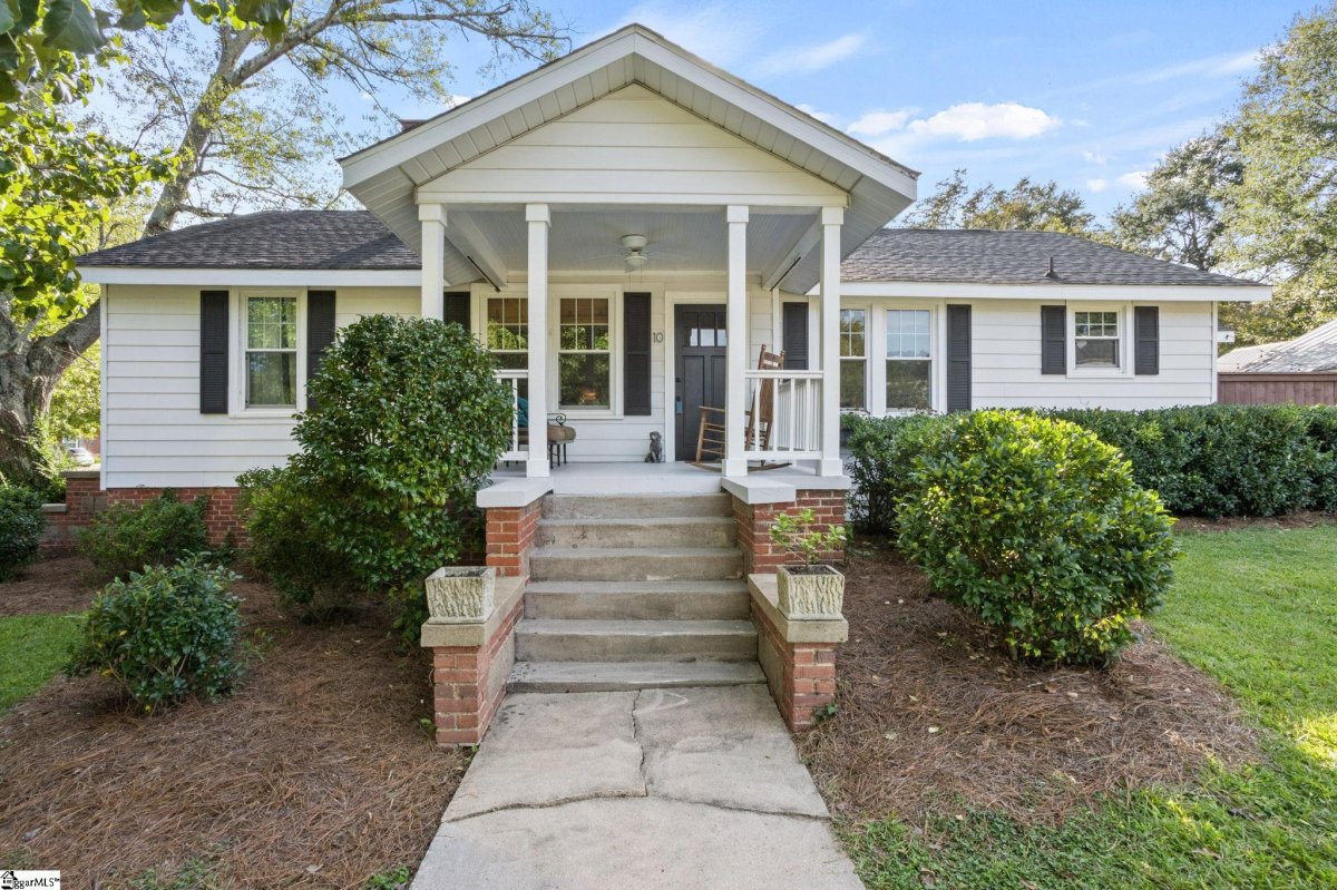 10 Keith Drive