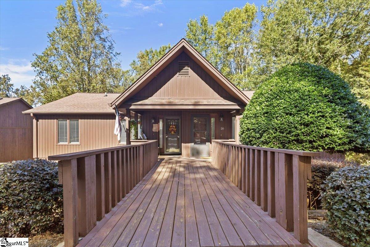 20 Creekside Way