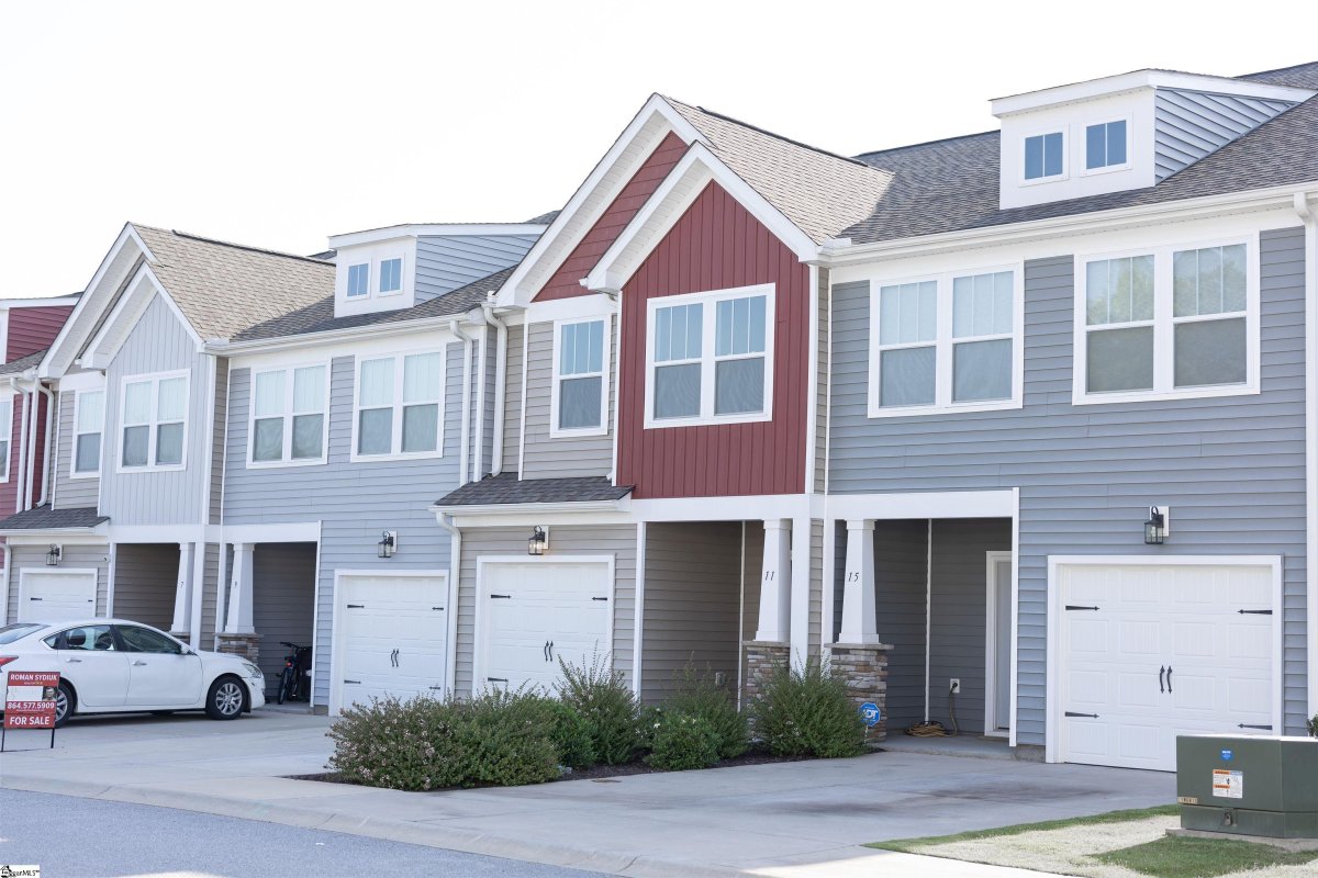 11 Starlake Road