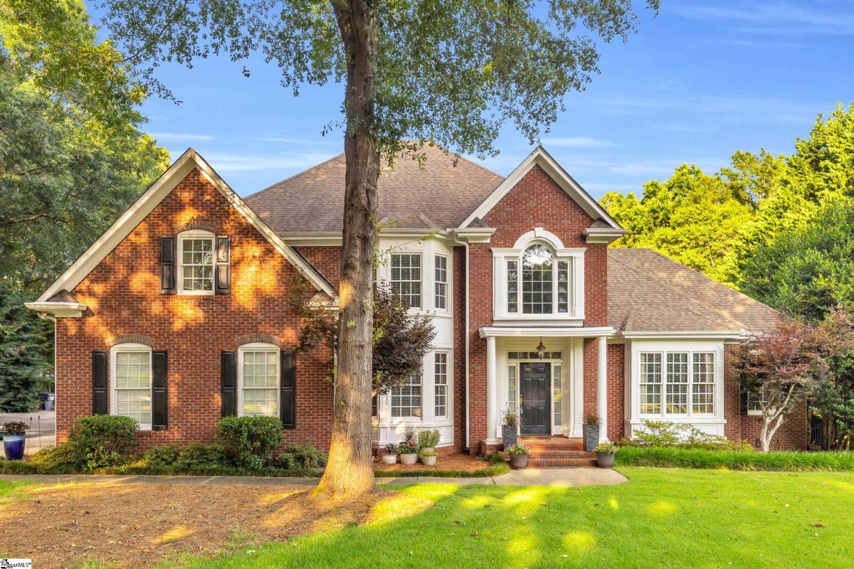 218 Alender Way