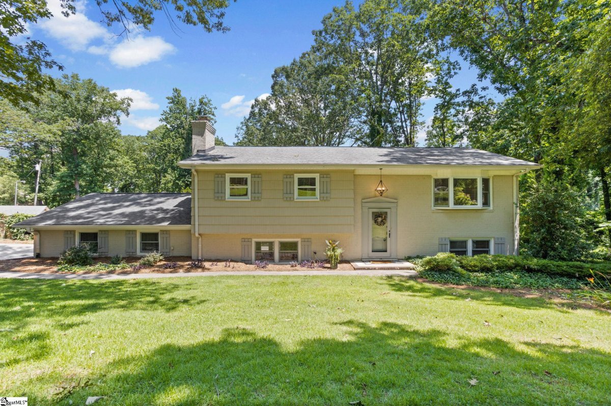320 Altamont Road