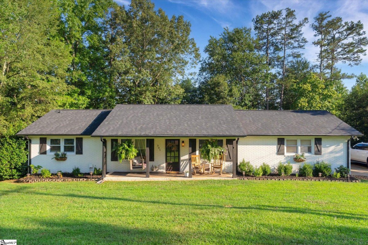 301 Ridgecrest Drive