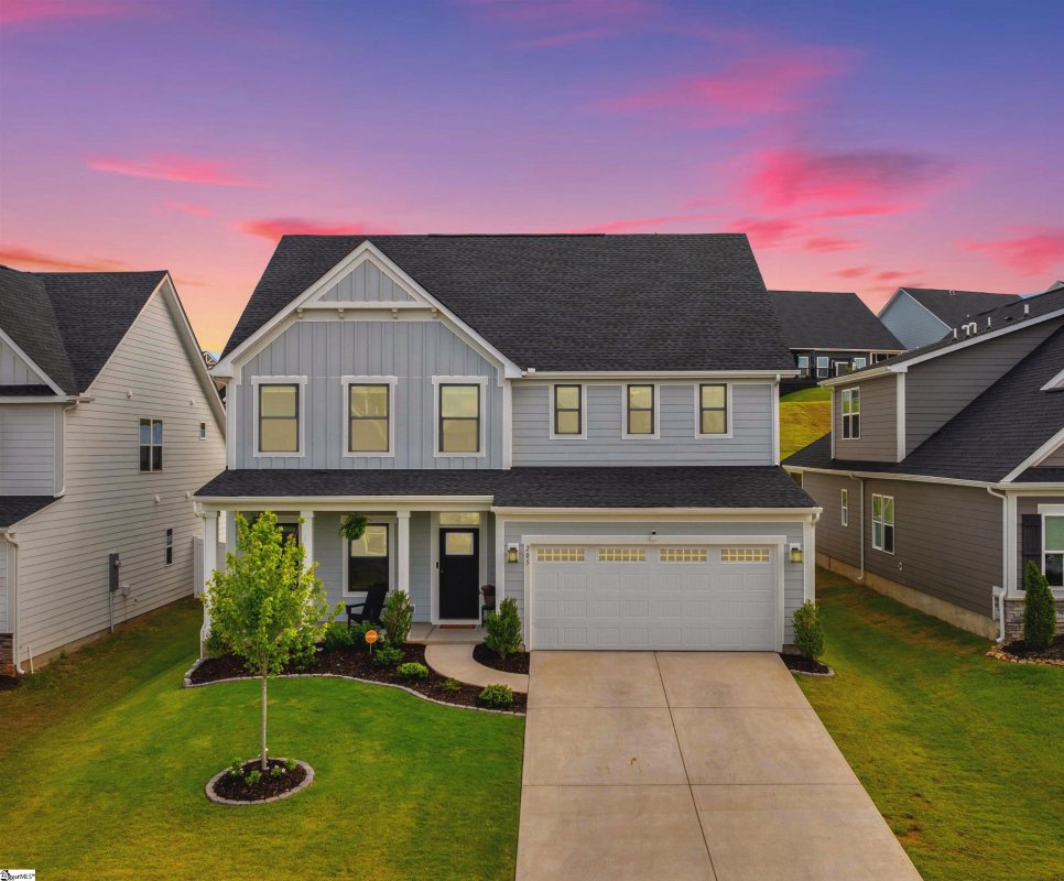 205 Skylyn Ridge