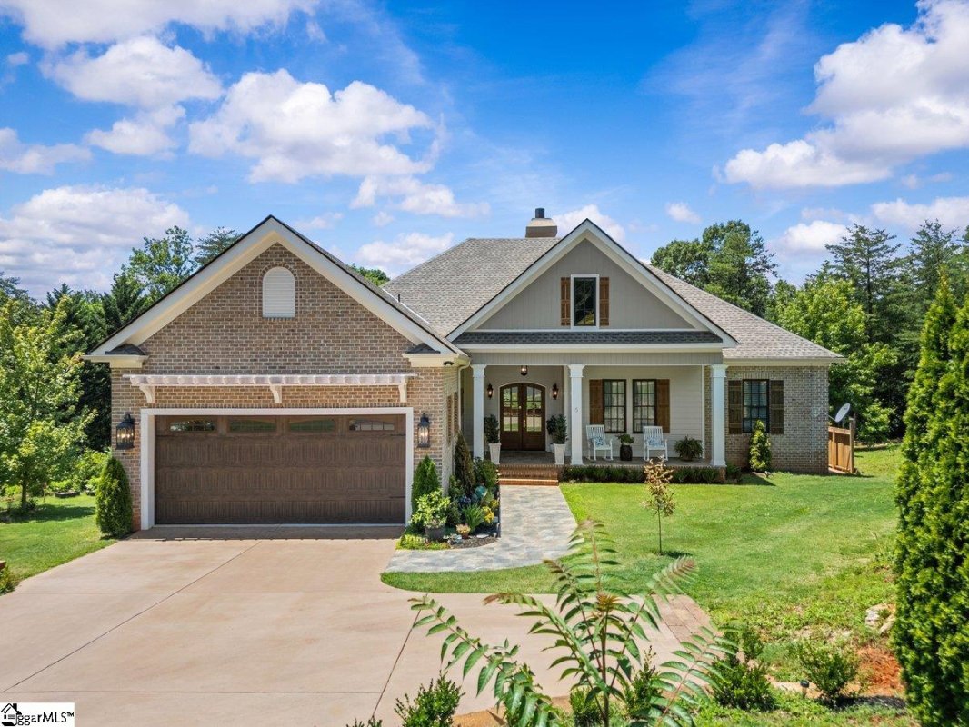 5 French Country Place