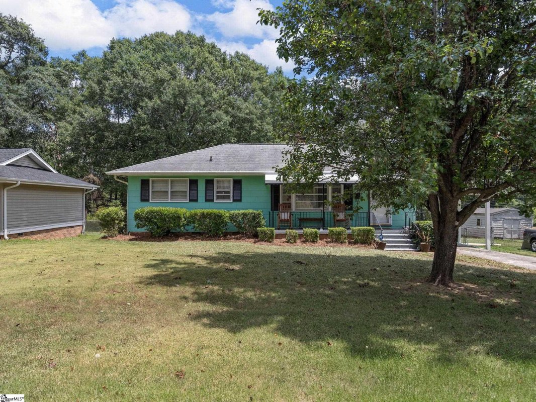 347 Crestview Drive