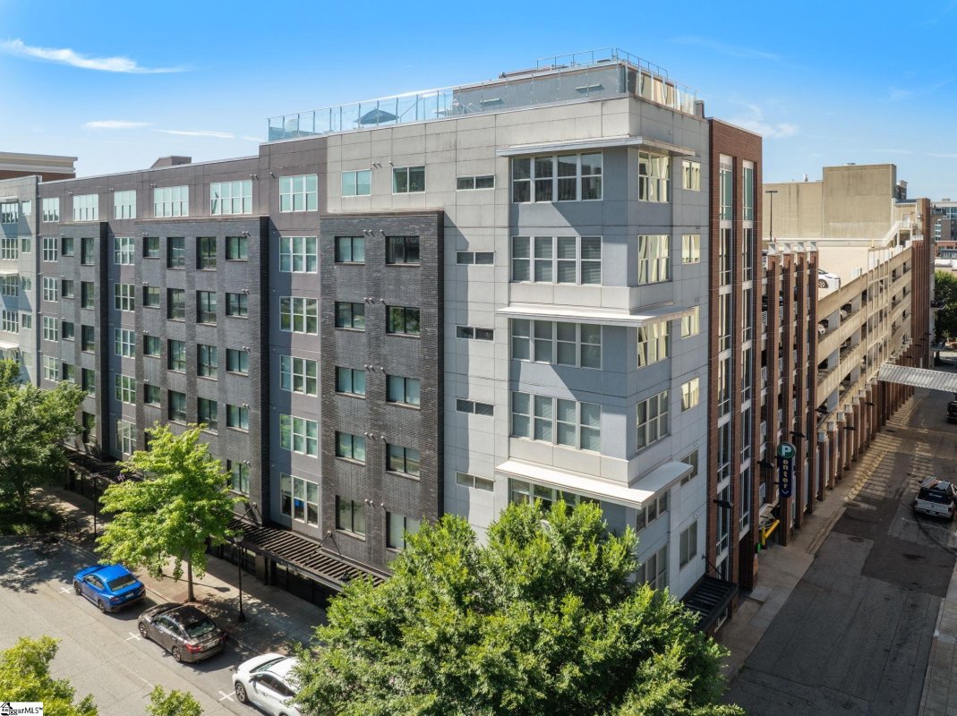 100 E Washington Street