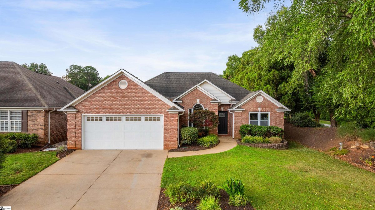 102 Hidden Ridge Drive