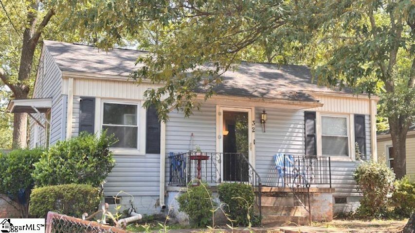 32 Prancer Avenue