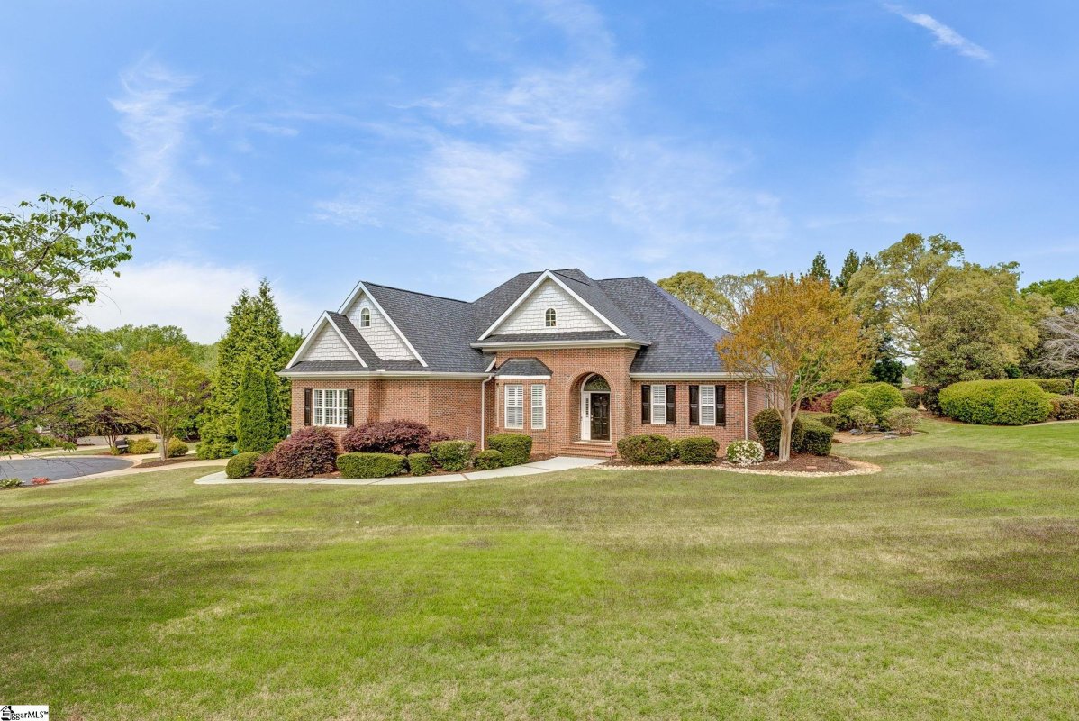 6 Pepper Bush Drive