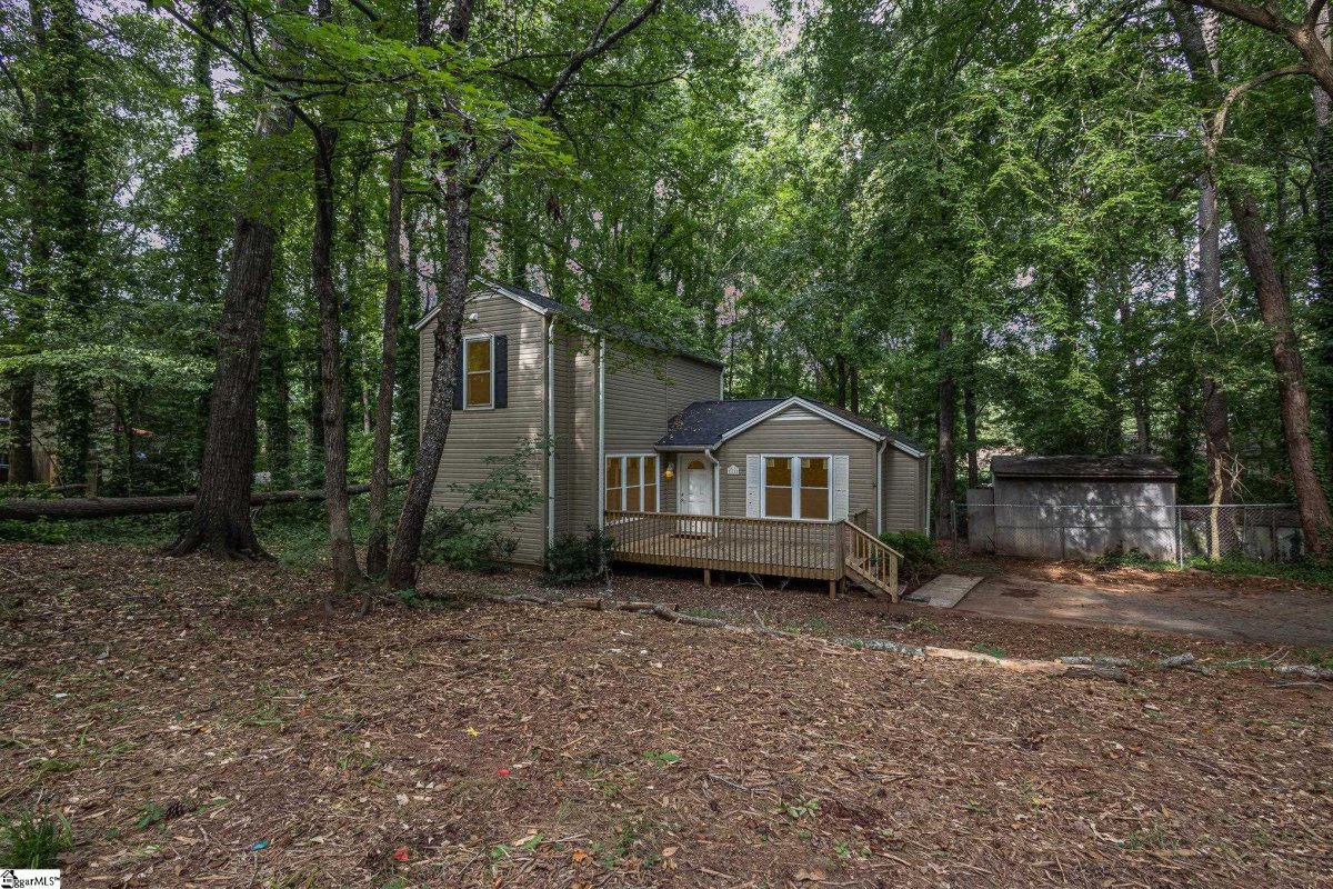 118 Evergreen Court