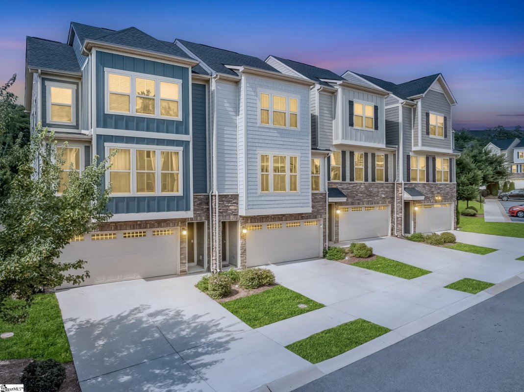 36 Copper Run Drive