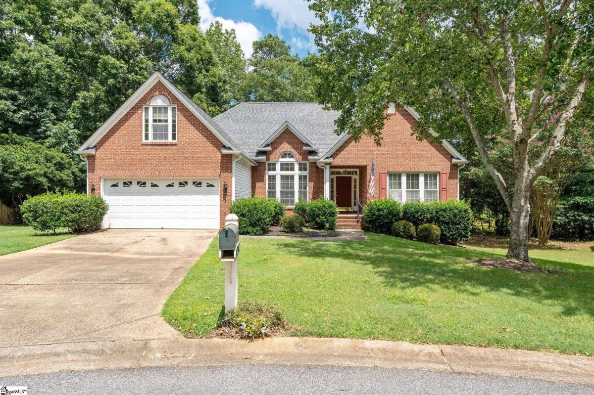 212 N Antigo Court