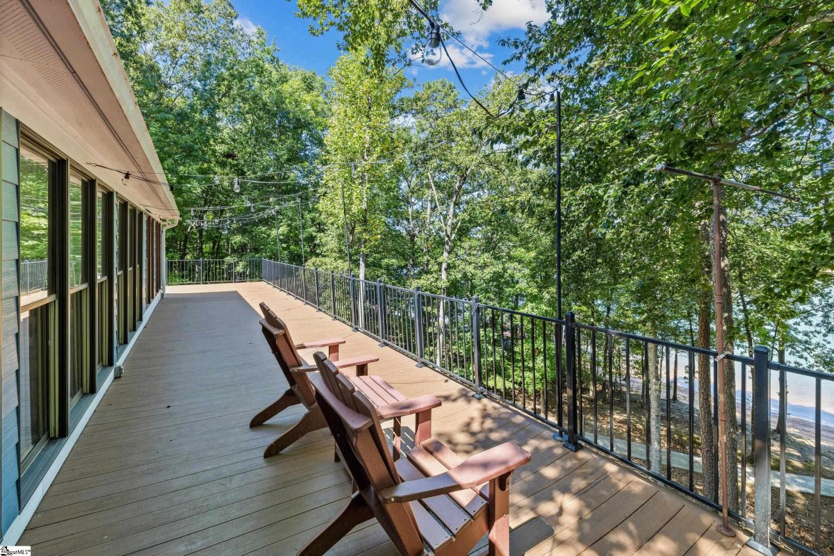 108 Tulip Lane