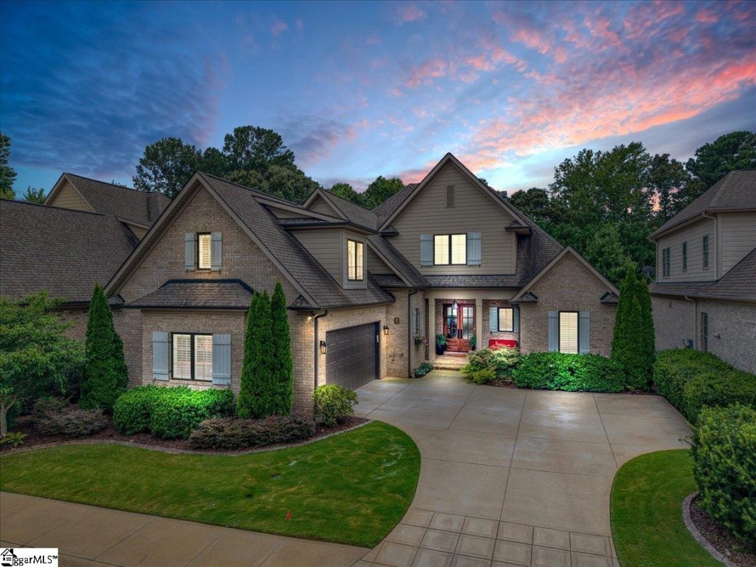 310 Tanoak Court