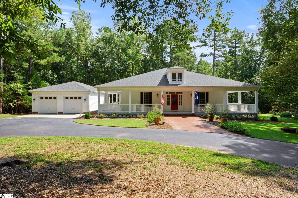 275 Ridge Way