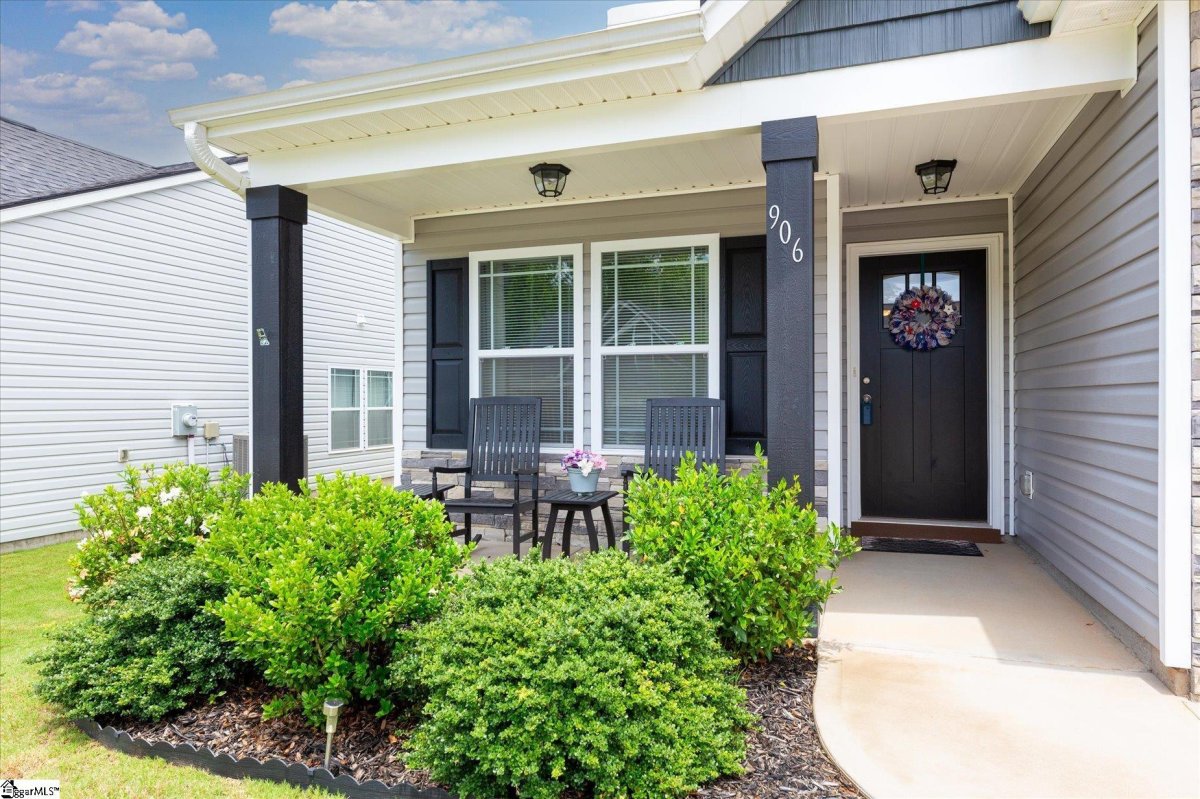 906 John Thomas Way