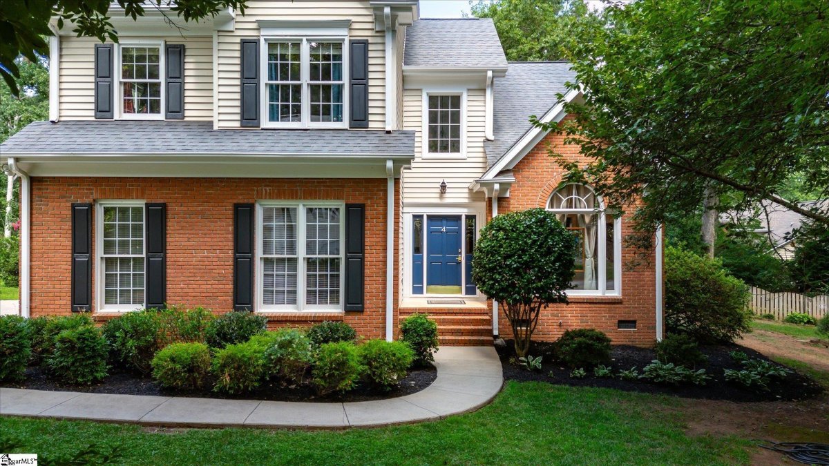 4 Deer Spring Lane