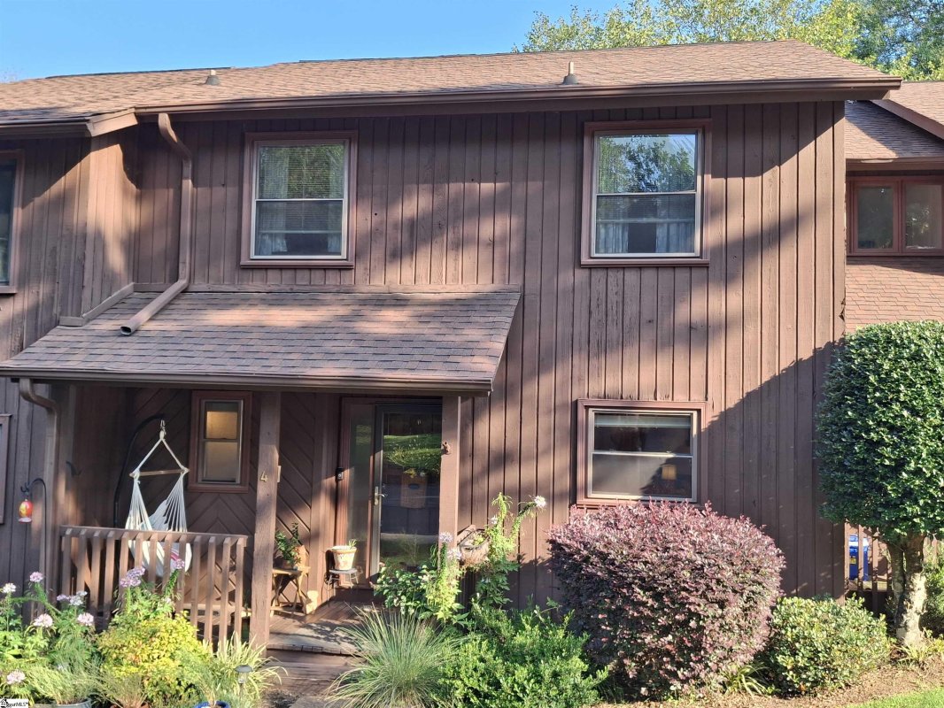 4 Creekside Way