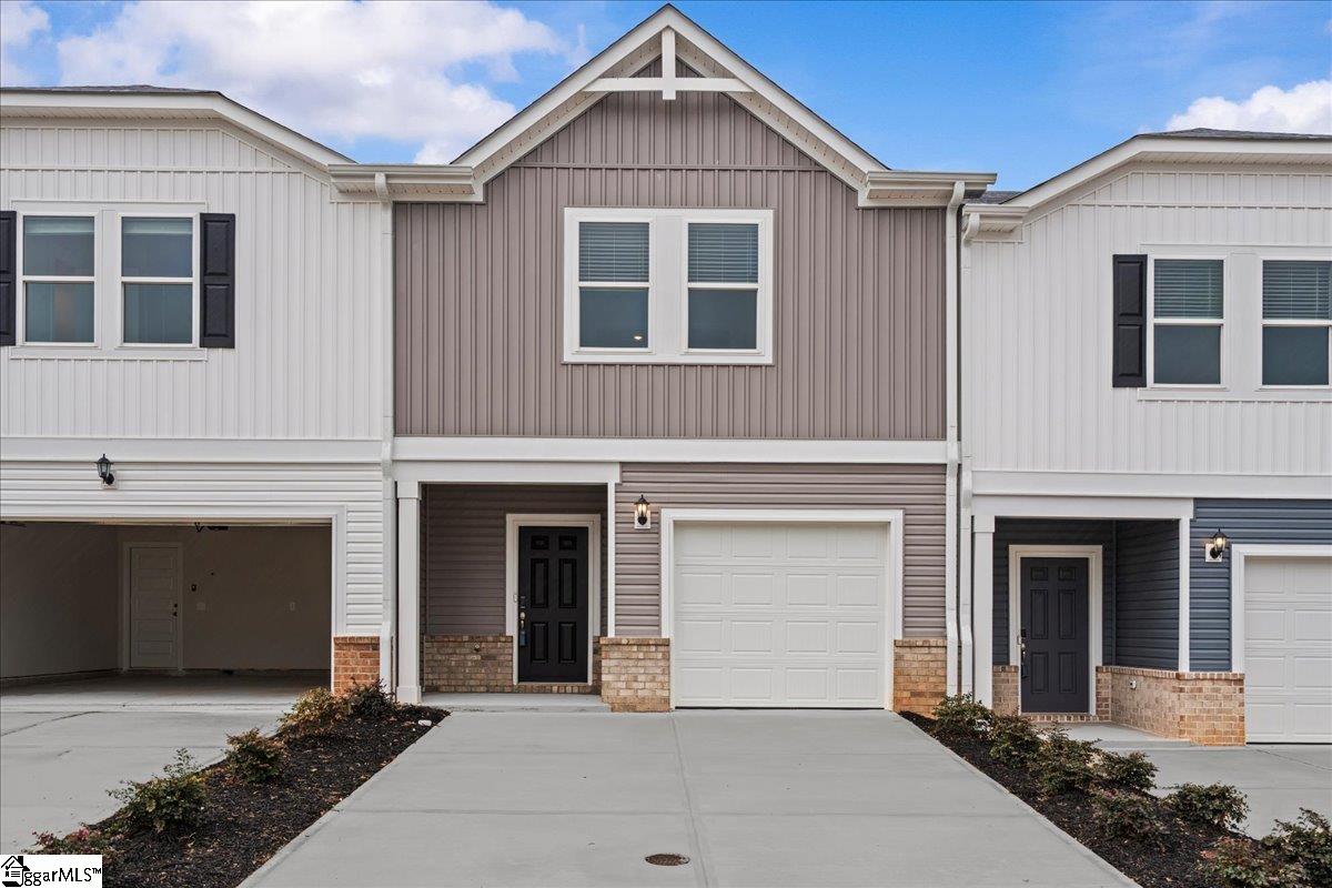 105 Pleasure Lane