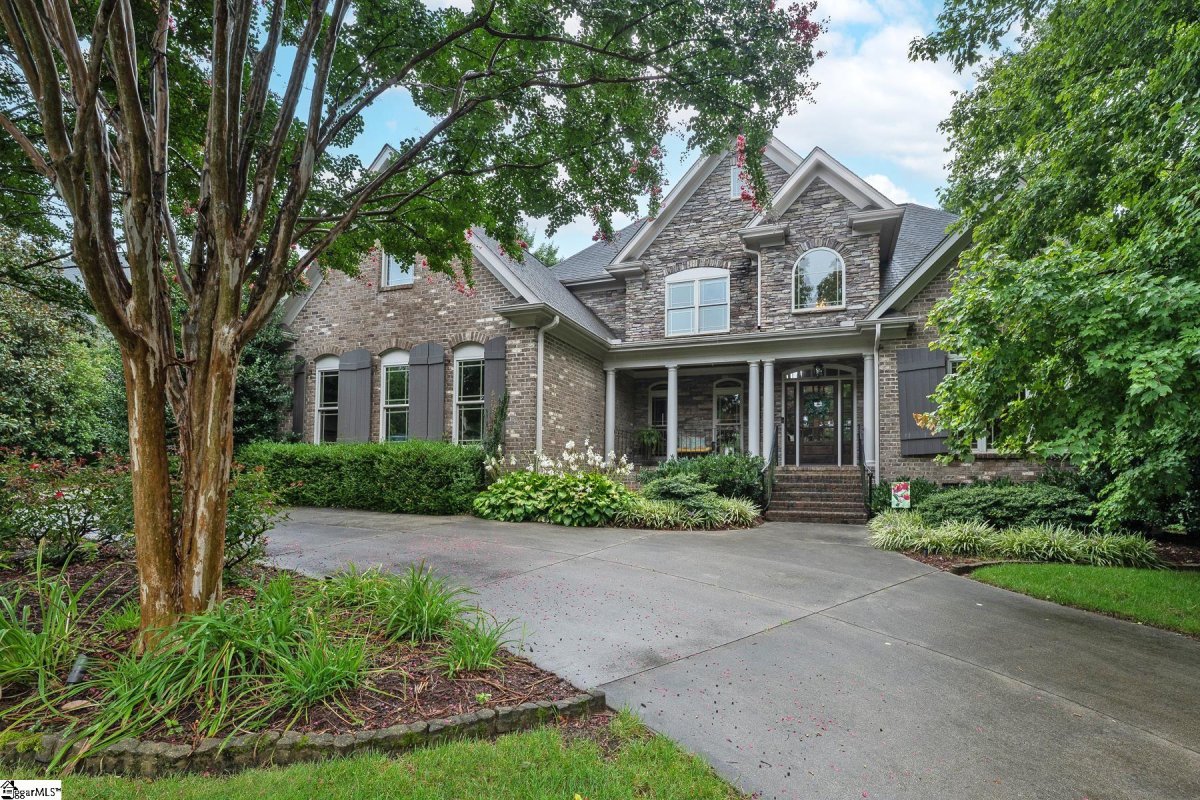 18 Sable Glen Drive
