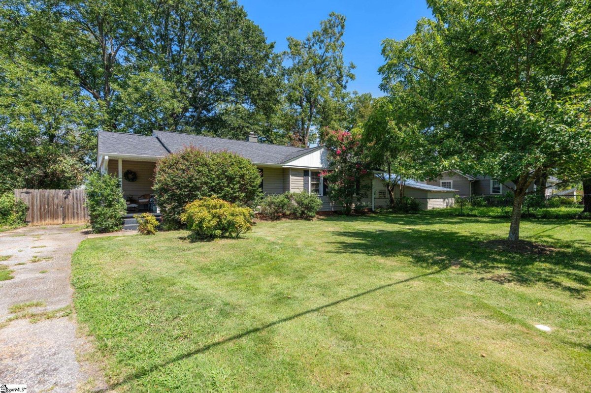 15 Plymouth Avenue