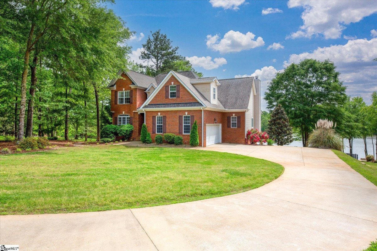 611 Star Drive