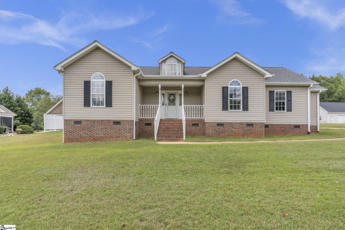 108 Brooke Lee Circle