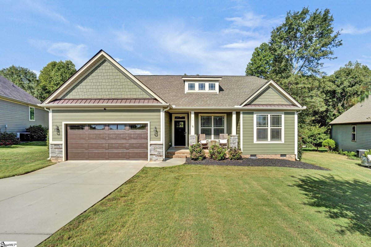 945 Garnet Circle