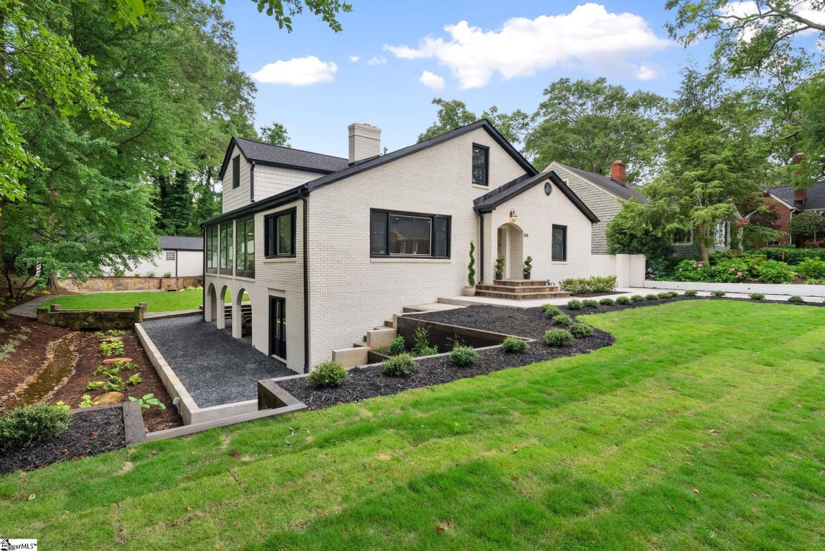 118 Tindal Avenue