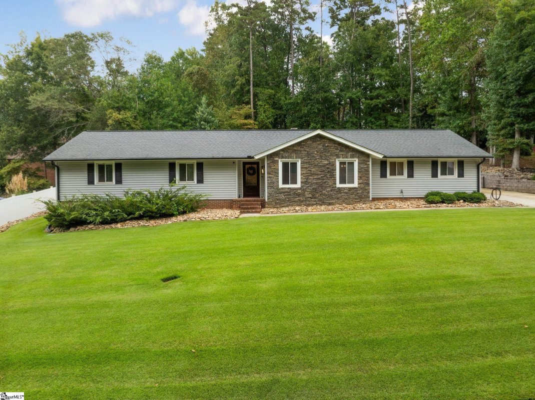406 Huntington Road