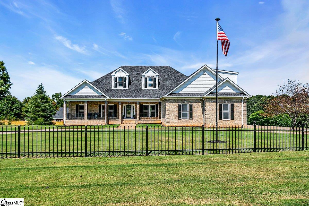 15 Hindman Road