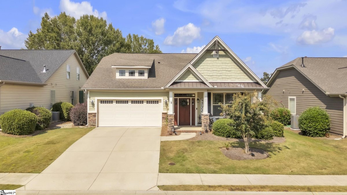 121 Belle Oaks Drive